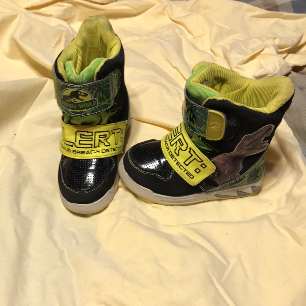 Jurassic World Boys snow boots